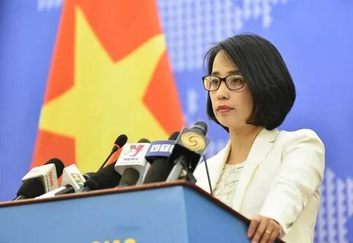 Tỏa Sáng Trên Mạng Xã Hội: Chuyên Gia Trang Điểm & Hotspot Matrix