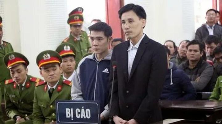 Xu hướng Sốc nặng với 